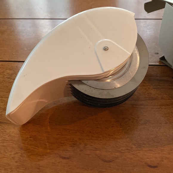 Never been used - Rolling Slicer by Emson. Vintage piece! - Picture 2 of 6